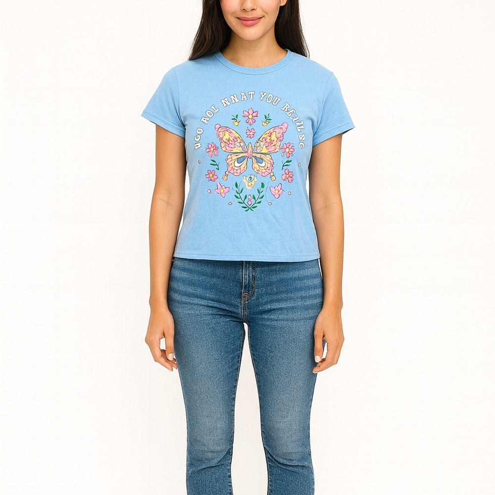 Boutique Brand Size Medium Light Blue 90s Graphic Tee